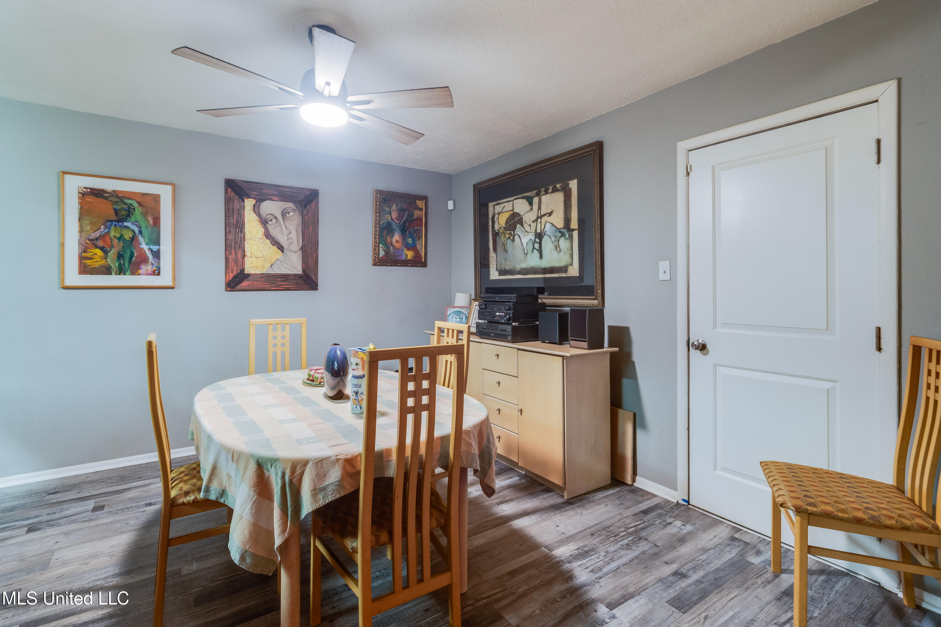 15820 Big Ridge Road Biloxi, MS 39532 - Photo 4 of 16 Dining Room