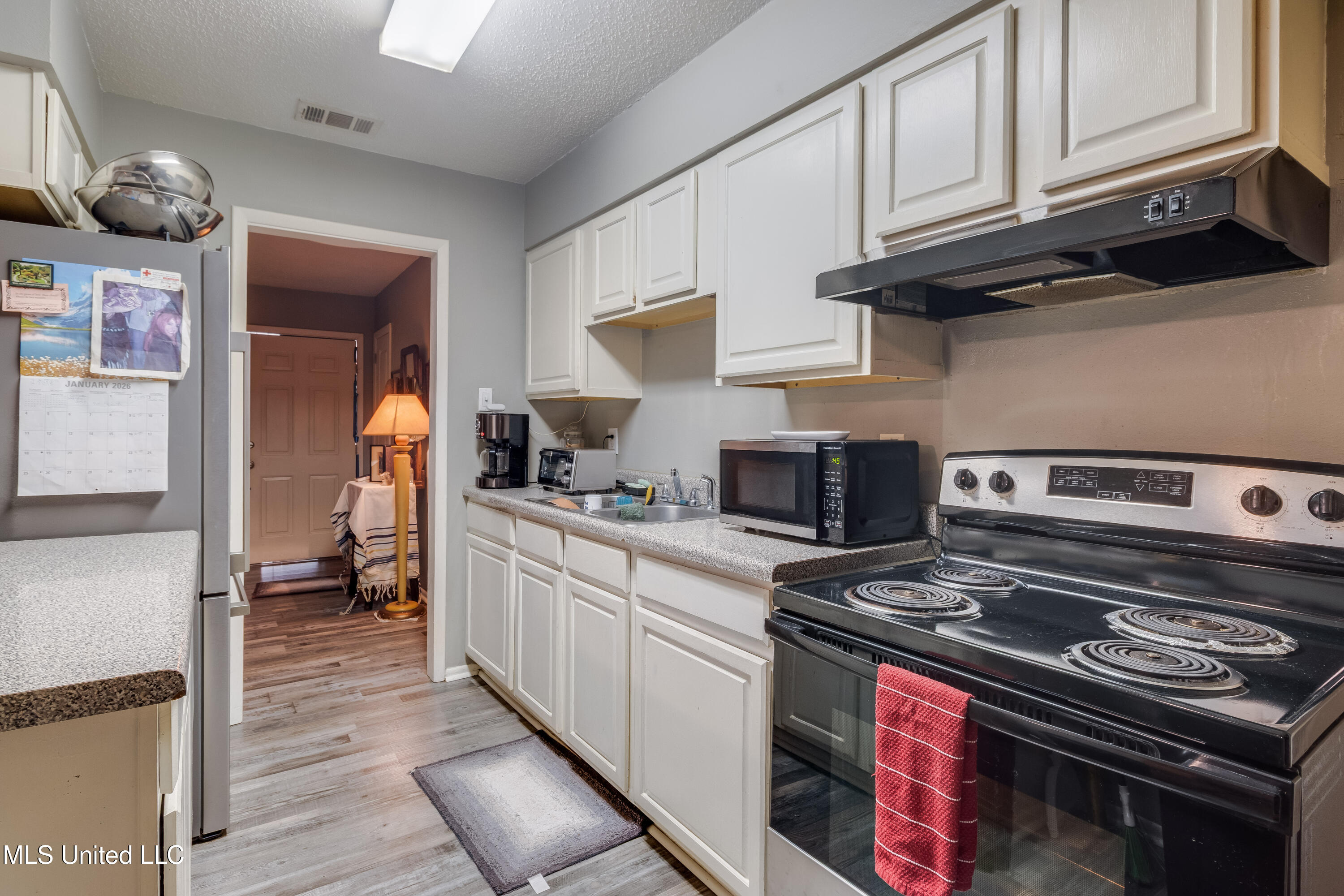 15820 Big Ridge Road Biloxi, MS 39532 - Photo 6 of 16 Kitchen