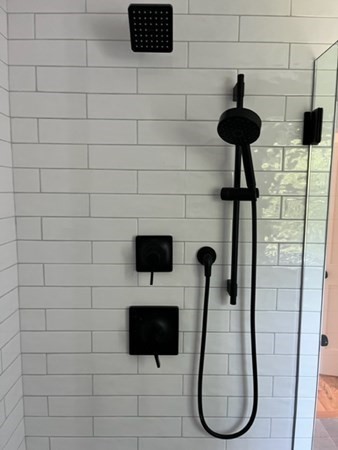 19 Indian Road, Unit B Groton, MA 01450 - Photo 21 of 27 a bathroom with a shower