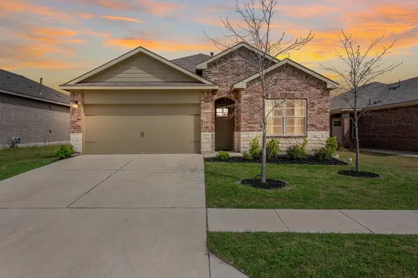 $2,200 | 2072 Port Ellen Drive, Round Rock, TX 78664