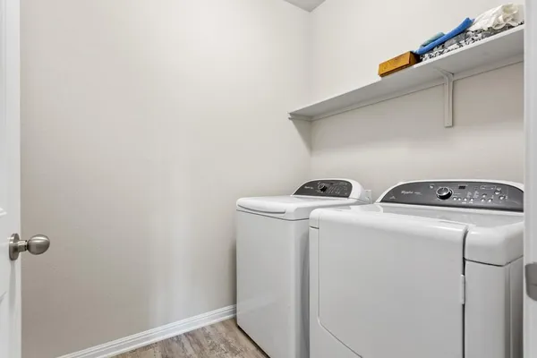 $2,200 | 2072 Port Ellen Drive, Round Rock, TX 78664