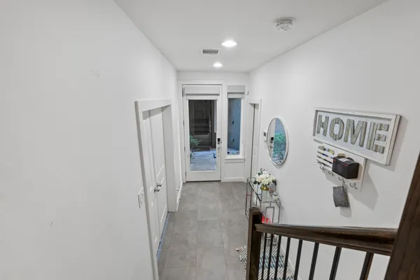 $3,295 | 1925 Shearn Street, Houston, TX 77007