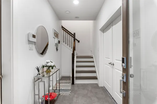 $3,295 | 1925 Shearn Street, Houston, TX 77007