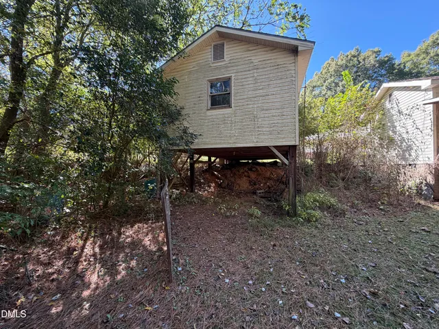 $299,000 | 2248 West 3rd Street, Siler City, NC 27344