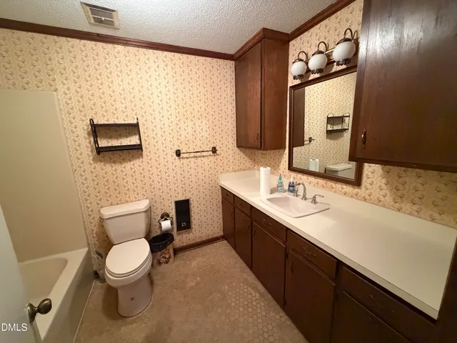 $299,000 | 2248 West 3rd Street, Siler City, NC 27344