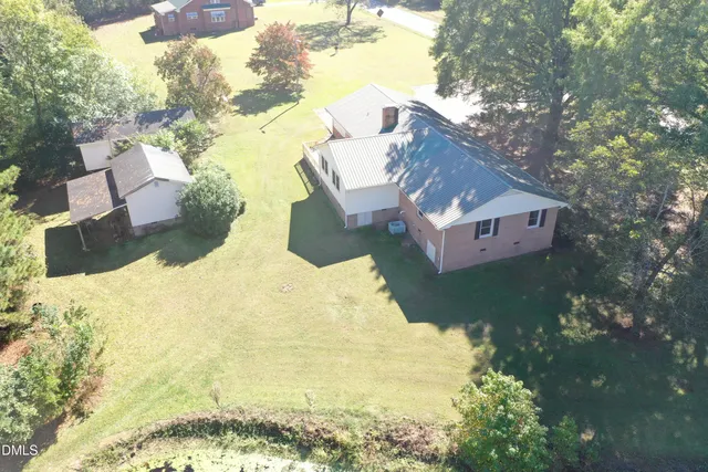 $299,000 | 2248 West 3rd Street, Siler City, NC 27344