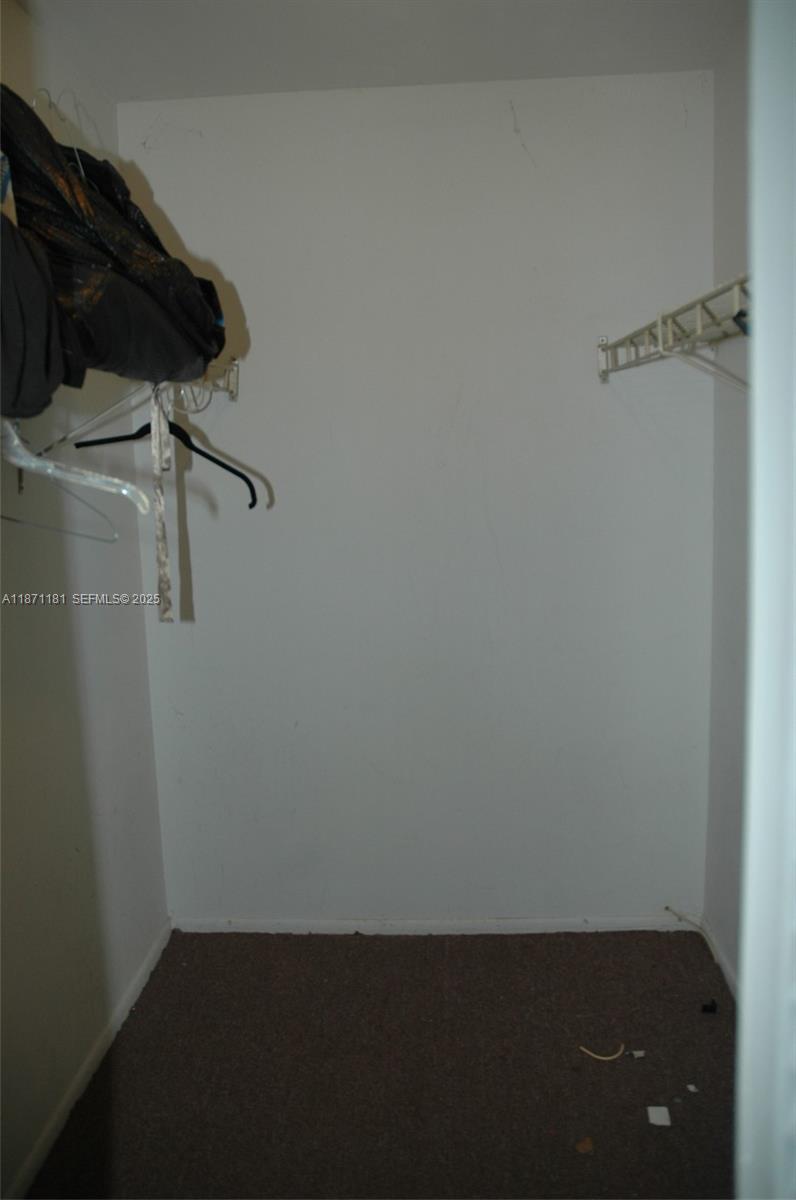 5300 Washington Street, Unit Q307 Hollywood, FL 33021 - Photo 14 of 21 a view of small space