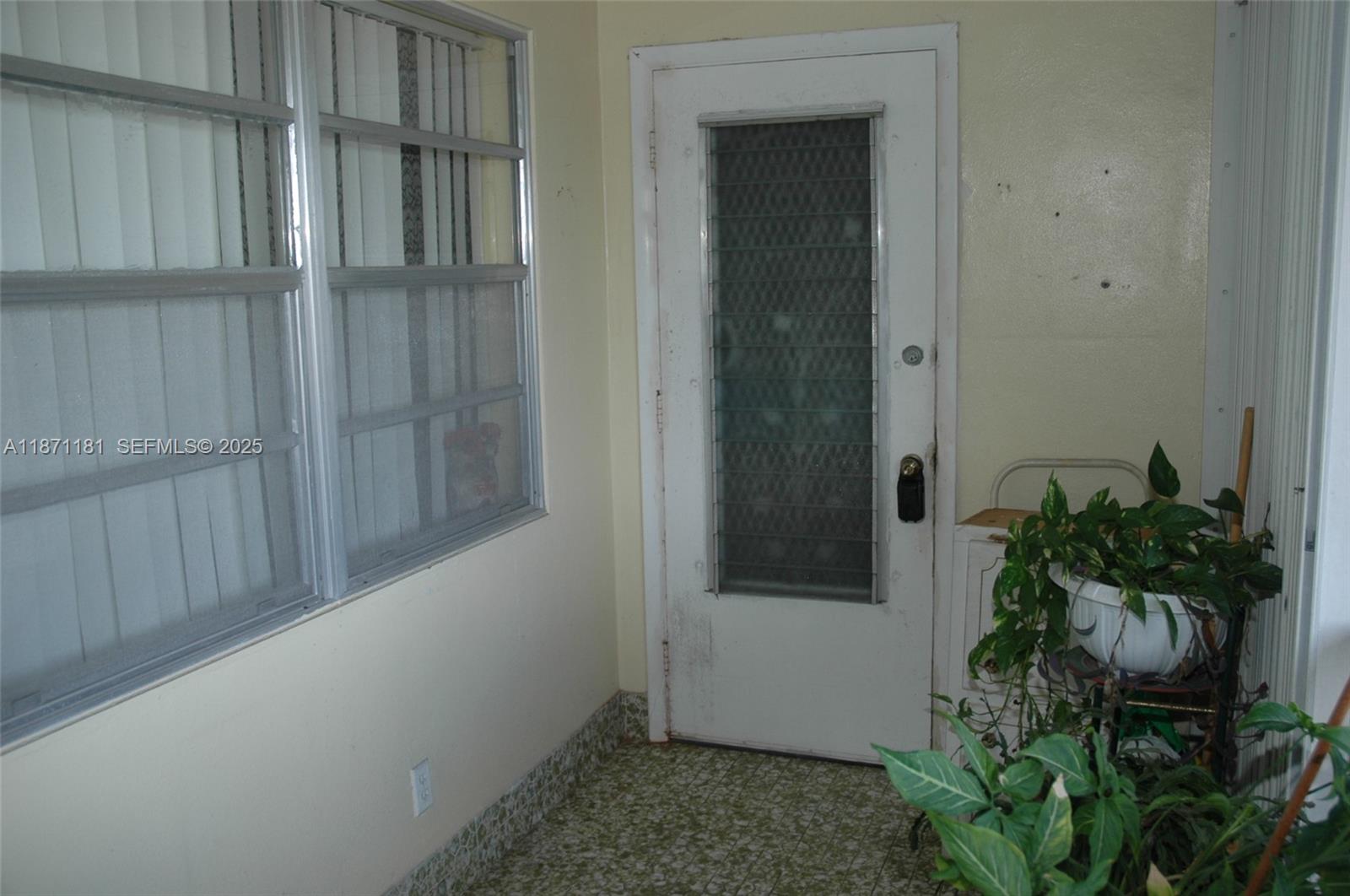 5300 Washington Street, Unit Q307 Hollywood, FL 33021 - Photo 3 of 21 a view of balcony and yard