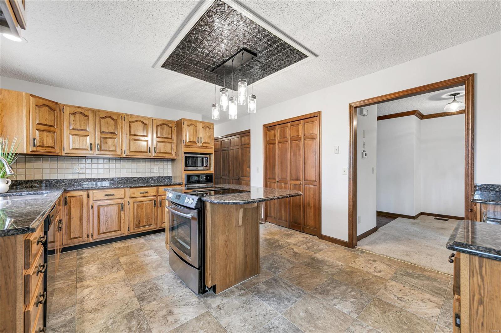151 Callaway Ridge Drive Defiance, MO 63341 - Photo 7 of 34 Gallery Image 7