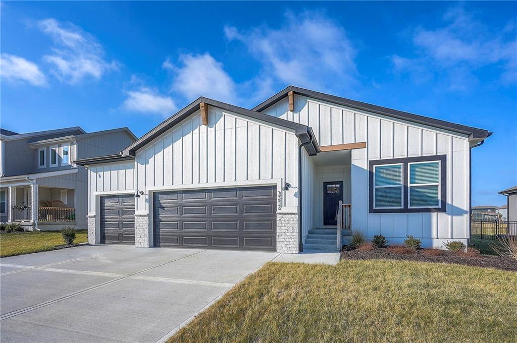 3212 Southwest Arboridge Drive Lee's Summit, MO 64082 - Photo 29 of 39