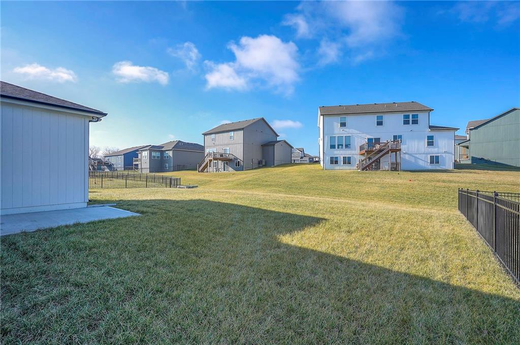 3212 Southwest Arboridge Drive Lee's Summit, MO 64082 - Photo 30 of 39