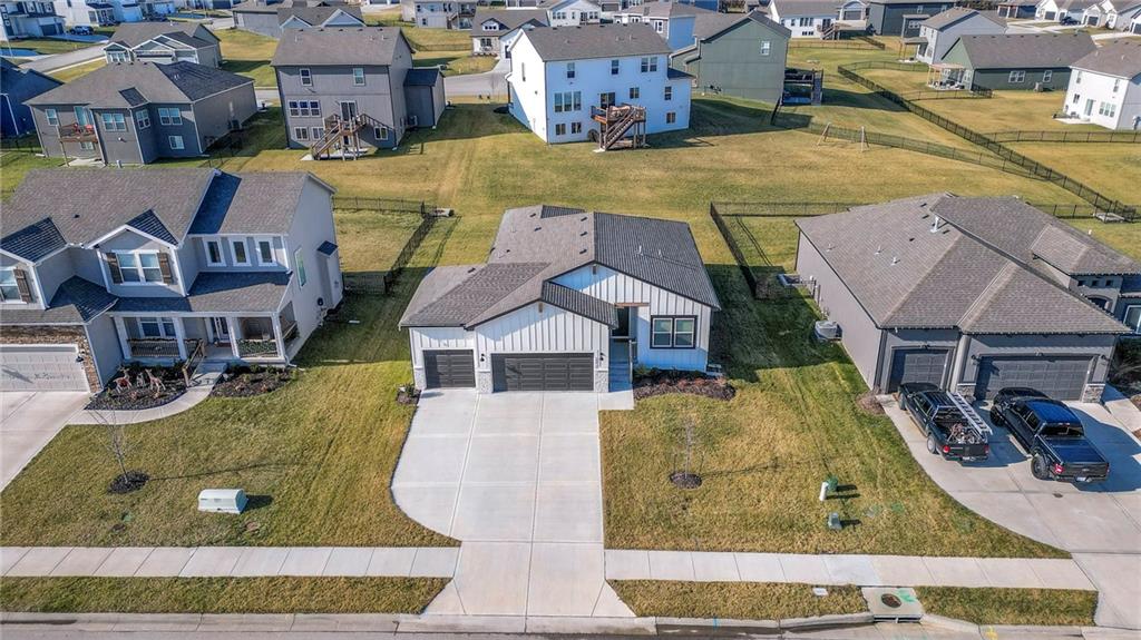 3212 Southwest Arboridge Drive Lee's Summit, MO 64082 - Photo 36 of 39