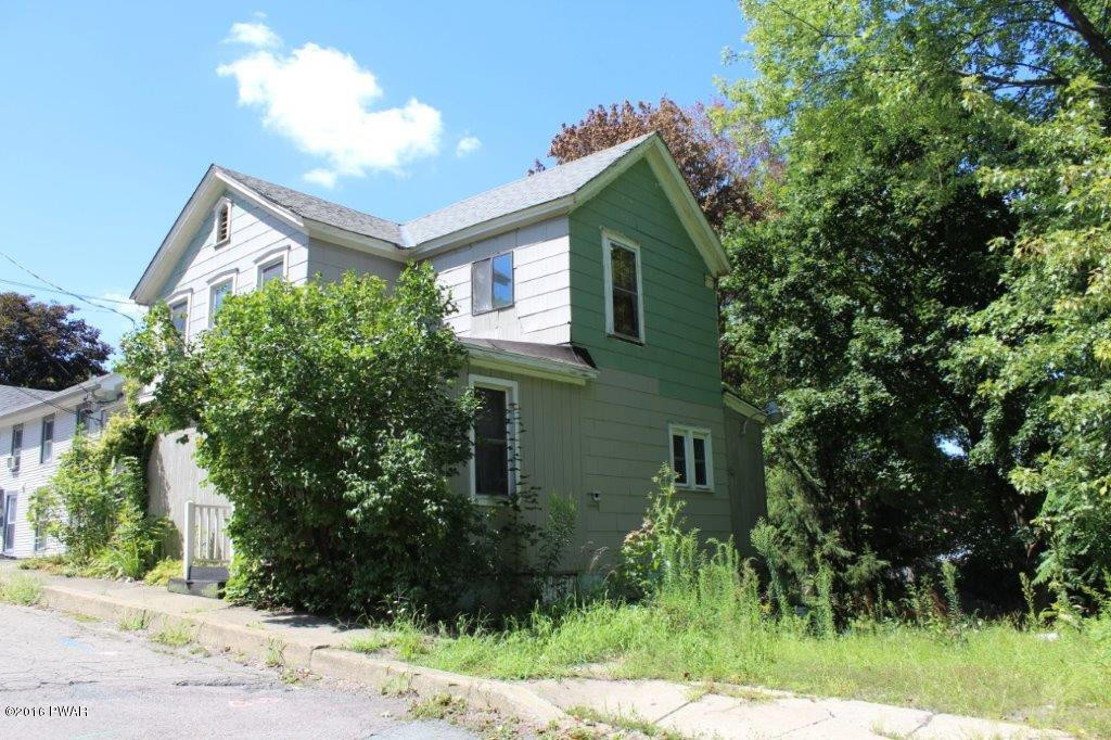 611 Spring Street Hawley, PA 18428 - Photo 5 of 15