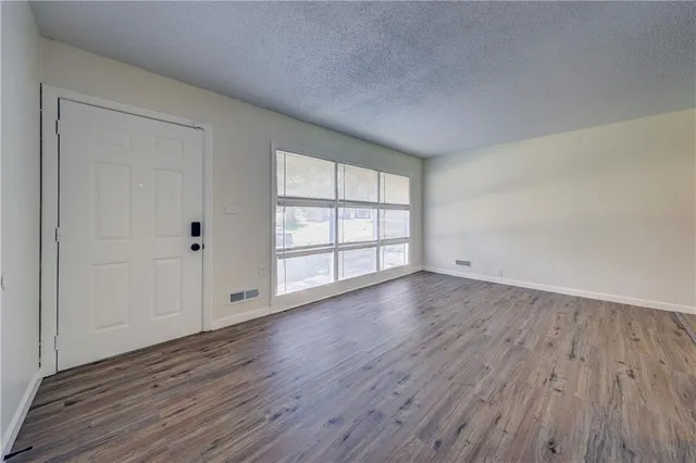 $165,000 | 10800 Ewing Avenue, Kansas City, MO 64134