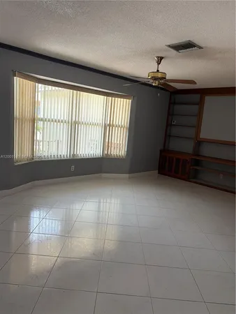 $3,000 | 3205 Liberty Street, Hollywood, FL 33021