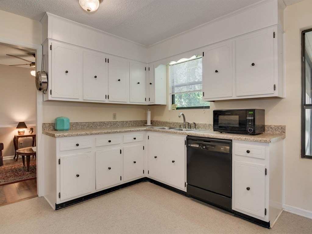 4023 Rio Pinar Drive Augusta, GA 30906 - Photo 8 of 32 Gallery Image 8
