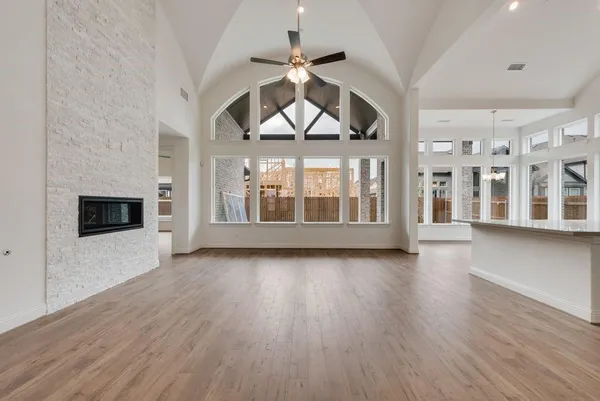 $829,515 | 7631 Lanier Lane, Grand Prairie, TX 75054