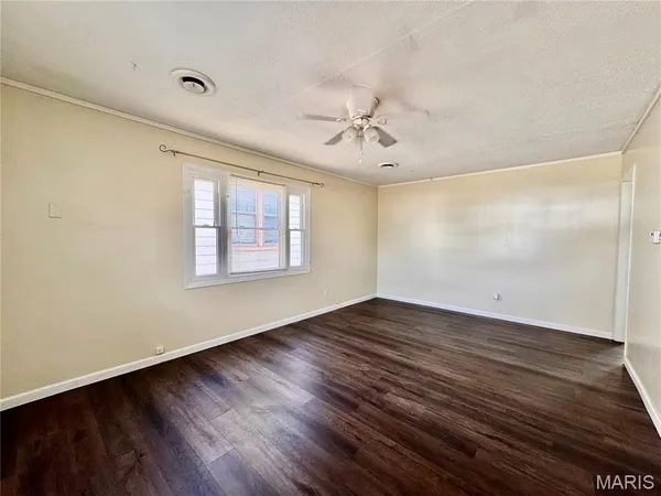 $85,000 | 1023 East Broadway, Centralia, IL 62801