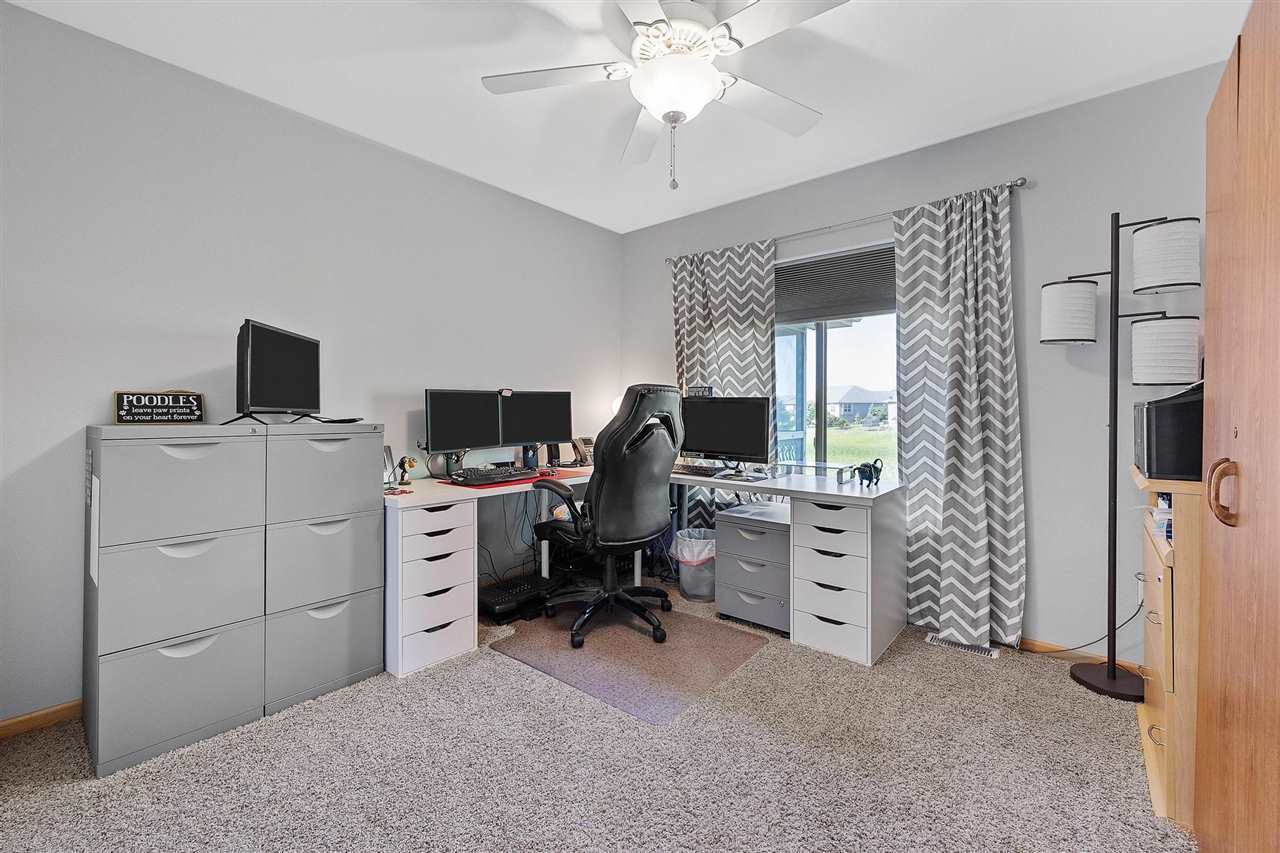 815 Wood Lily Road Solon, IA 52333 - Photo 19 of 33 Gallery Image 19
