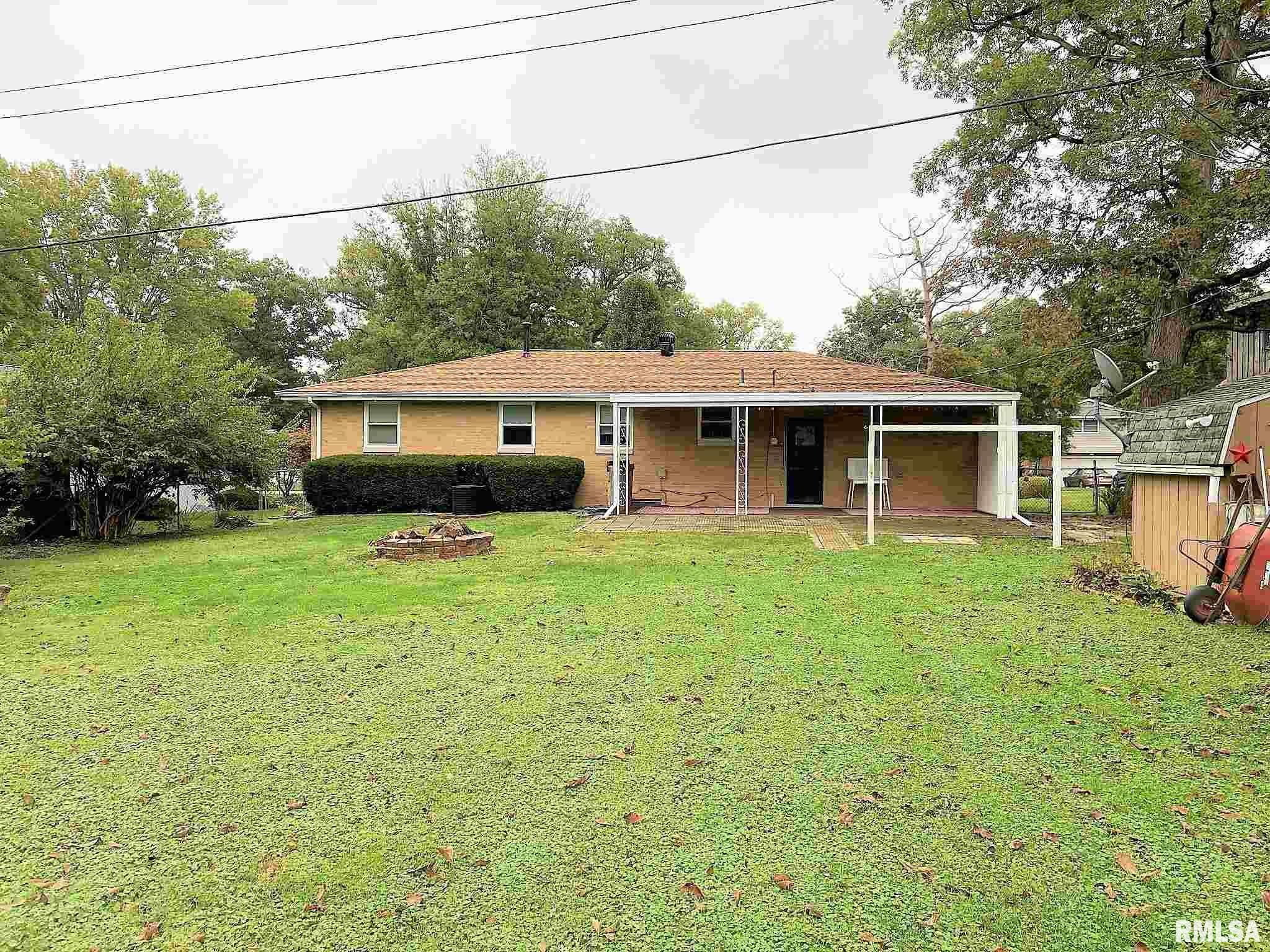111 South Rustic Road East Peoria, IL 61611 - Photo 23 of 24 Gallery Image 23