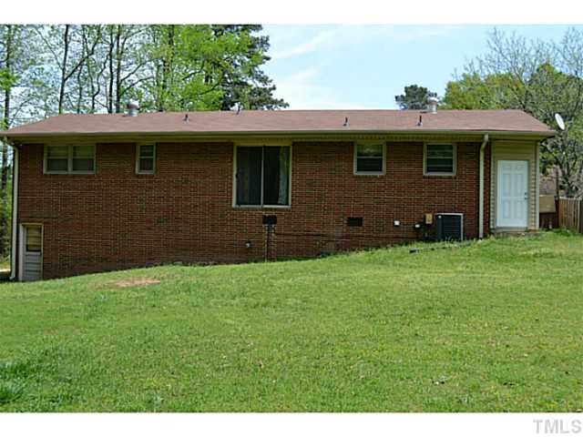901 Arvin Road Durham, NC 27704 - Photo 18 of 24 Photo 19