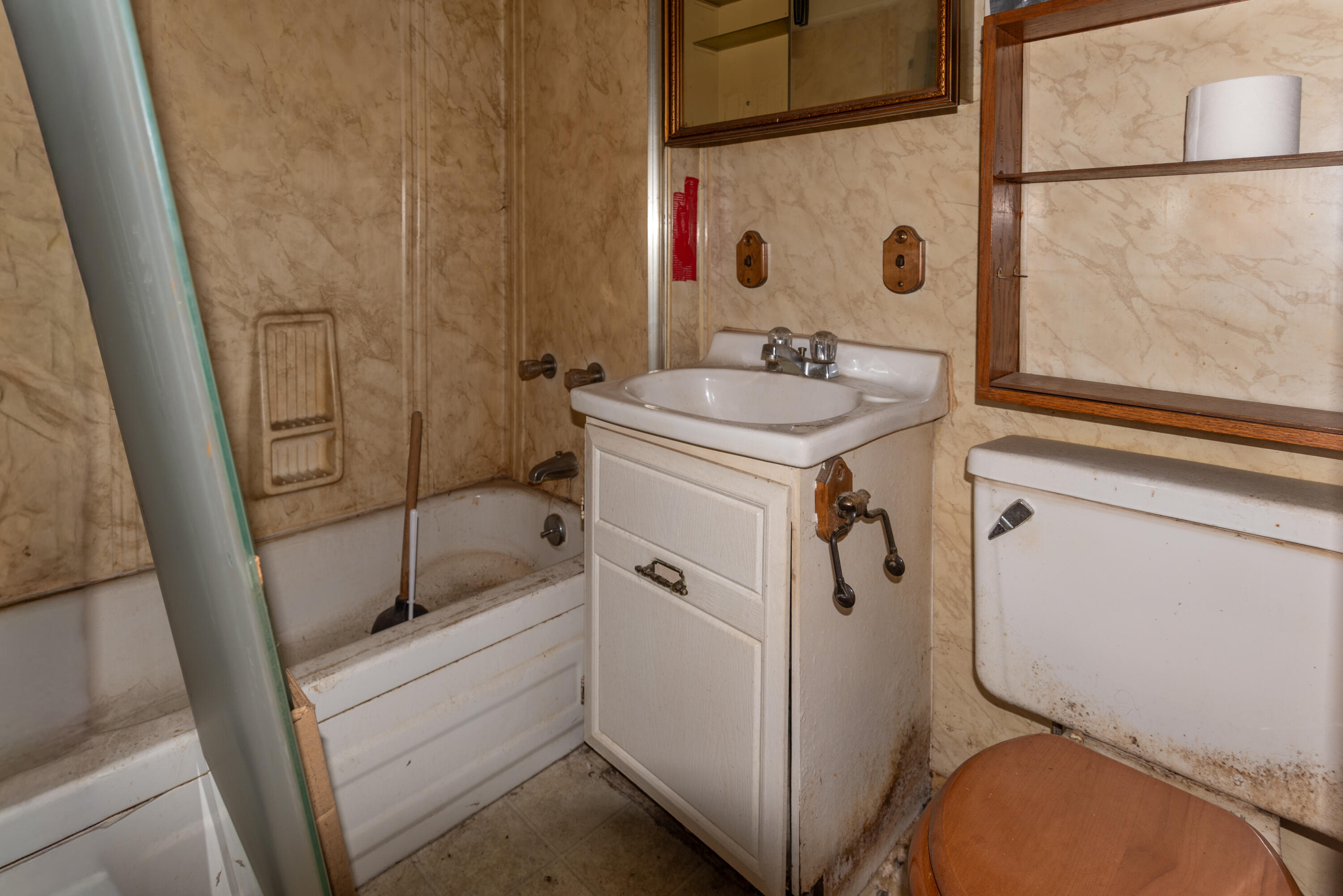461 Main Street Madawaska, ME 04756 - Photo 14 of 30 First floor bathroom