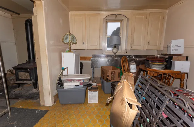 $19,000 | 461 Main Street, Madawaska, ME 04756