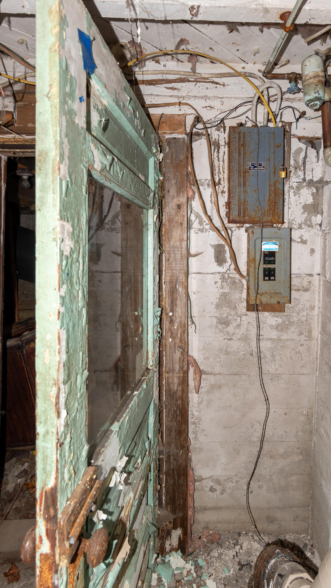 461 Main Street Madawaska, ME 04756 - Photo 28 of 30 Electrical