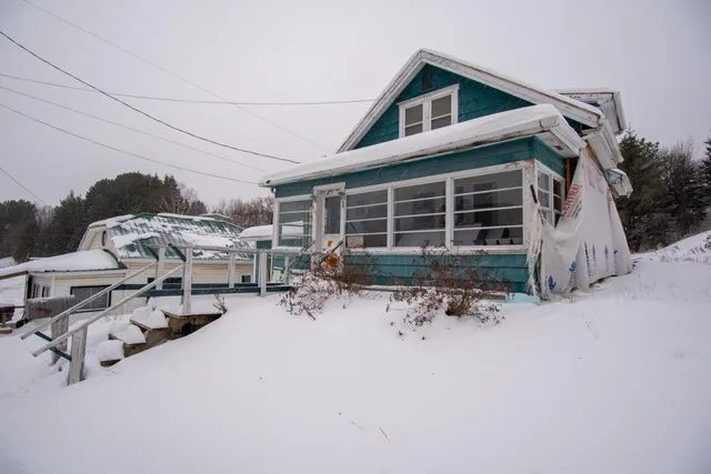 $19,000 | 461 Main Street, Madawaska, ME 04756