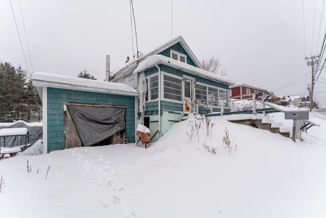 $19,000 | 461 Main Street, Madawaska, ME 04756