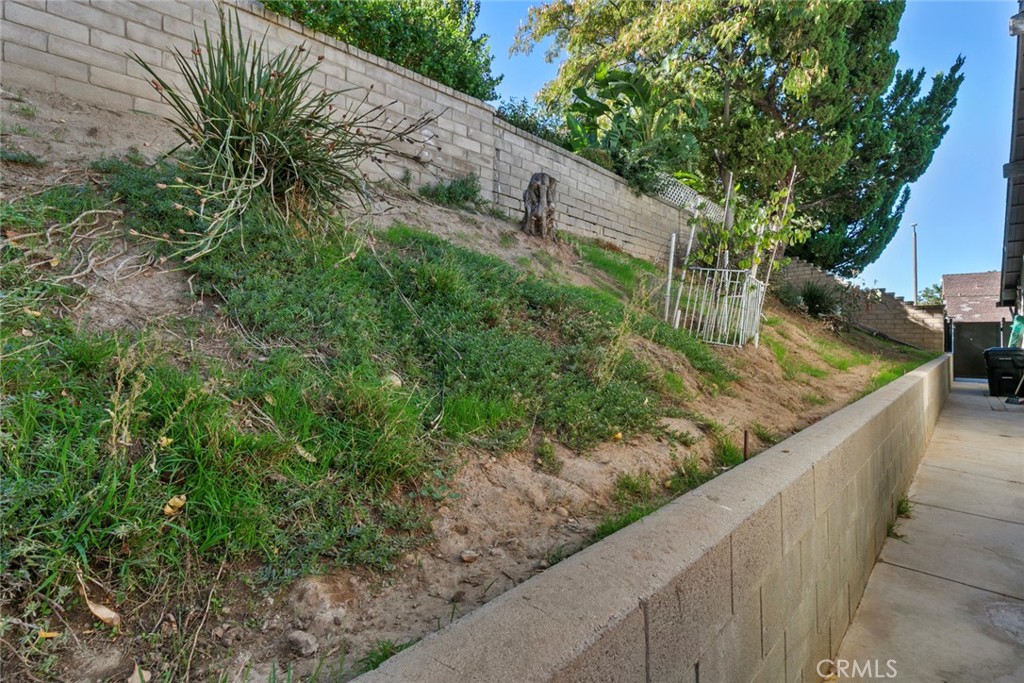 23814 Sarda Road Valencia, CA 91355 - Photo 45 of 58