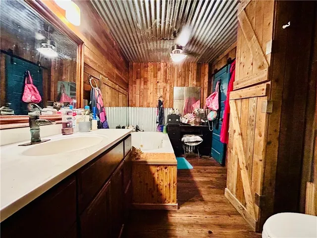 $230,000 | 479 Airbase Road, Pollock, LA 71467