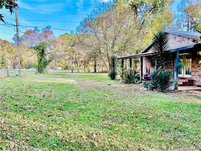 $230,000 | 479 Airbase Road, Pollock, LA 71467