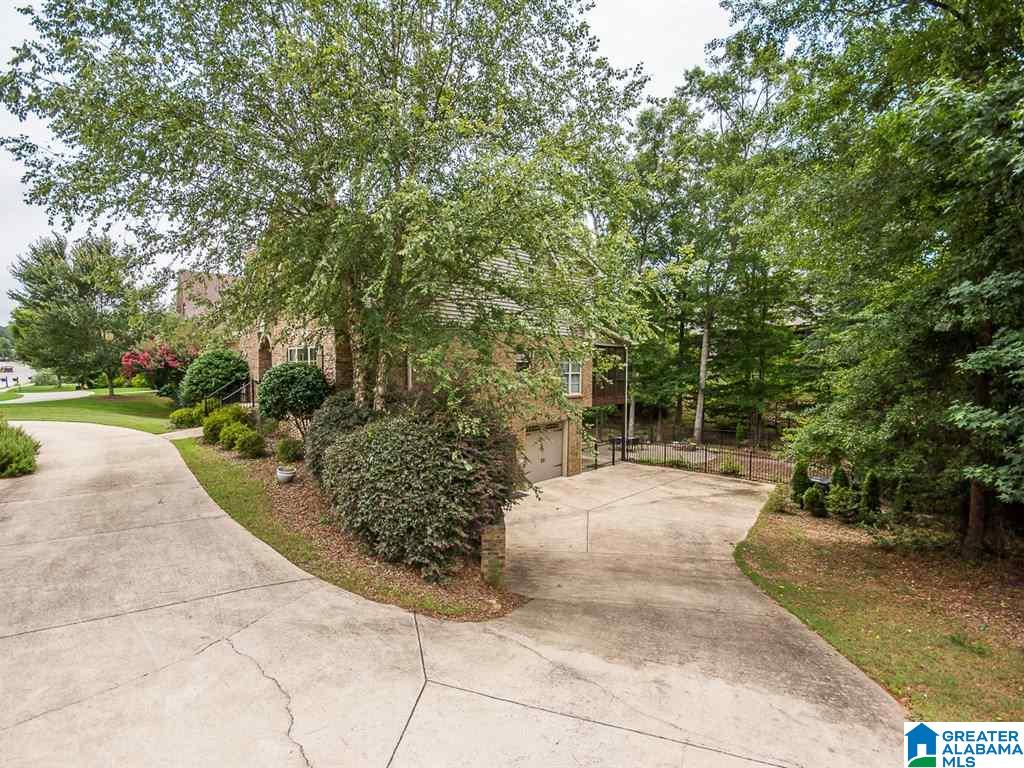 1012 Stoneykirk Road Pelham, AL 35124 - Photo 2 of 42