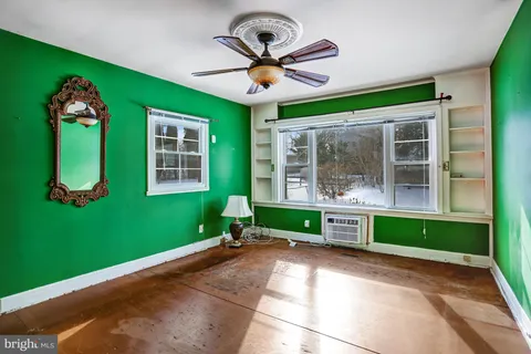 $475,000 | 3310 University Boulevard West, Kensington, MD 20895