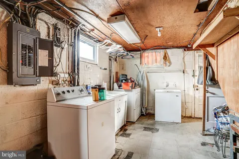 $475,000 | 3310 University Boulevard West, Kensington, MD 20895