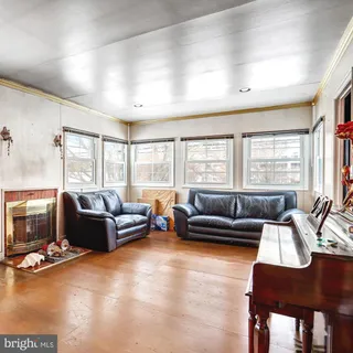 $475,000 | 3310 University Boulevard West, Kensington, MD 20895