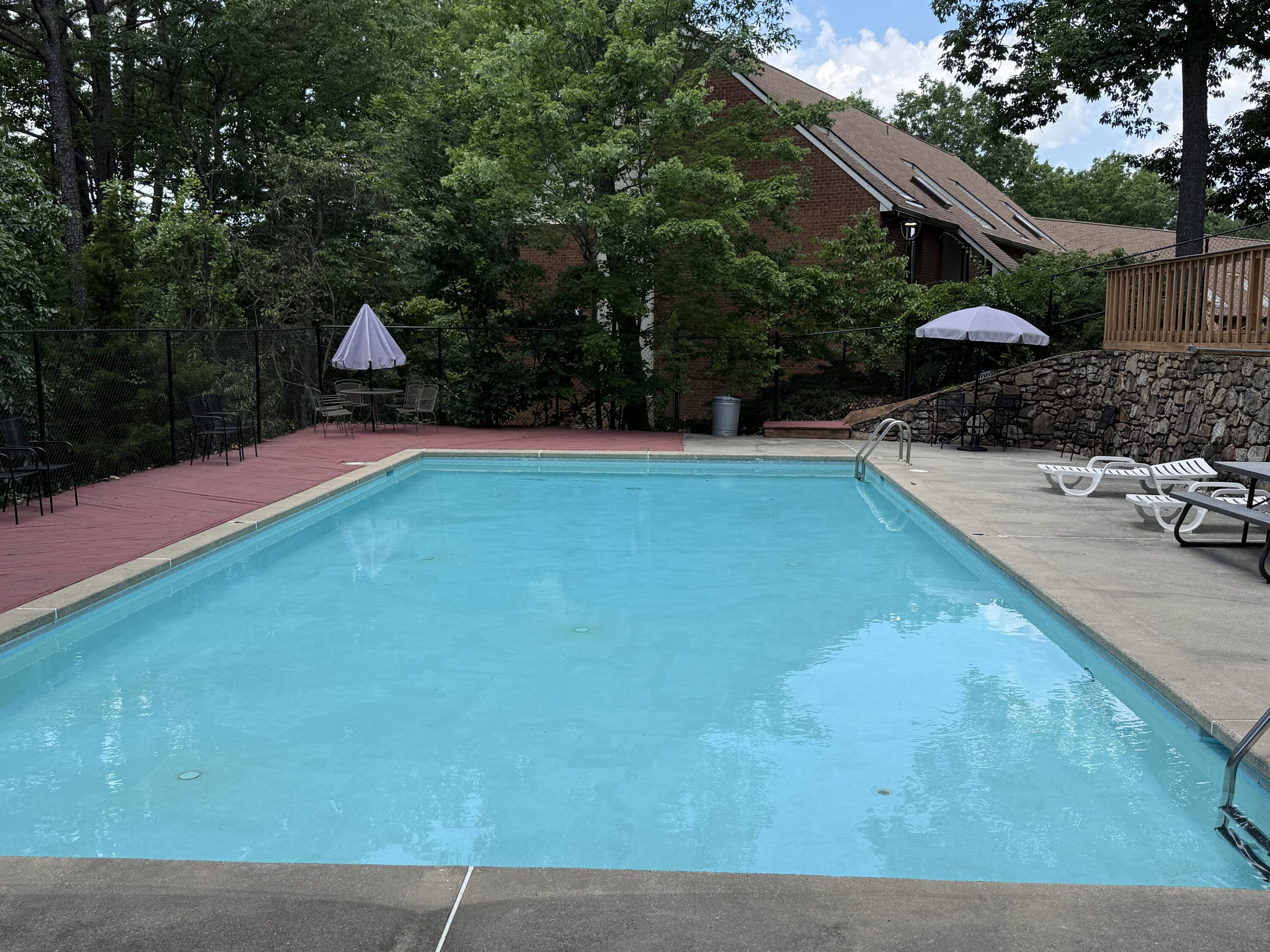 2952 Tree Swallow Road Roanoke, VA 24018 - Photo 2 of 41 1 Pool
