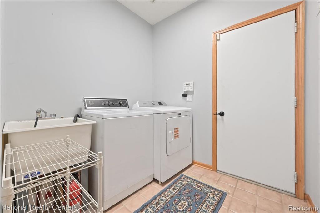 31055 Seneca Lane Novi, MI 48377 - Photo 29 of 36