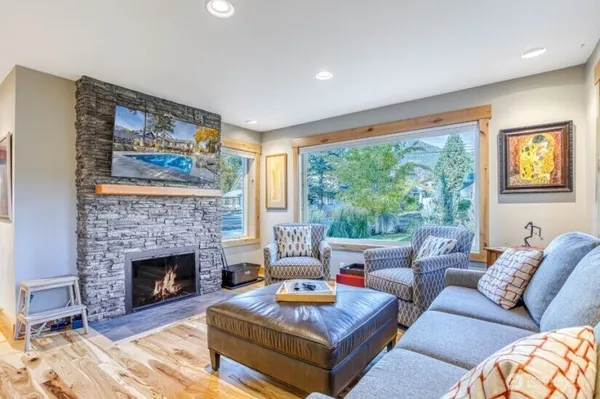 $1,590,000 | 1221 Commercial Street, Leavenworth, WA 98826