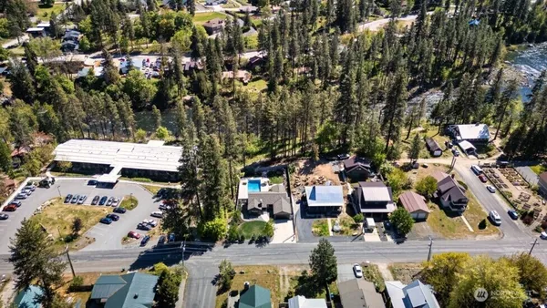 $1,590,000 | 1221 Commercial Street, Leavenworth, WA 98826