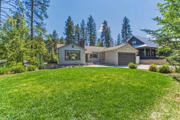 $1,590,000 | 1221 Commercial Street, Leavenworth, WA 98826