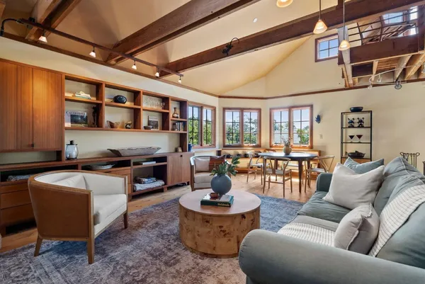 $1,549,000 | 401 Avenue Del Oro, El Granada, CA 94019
