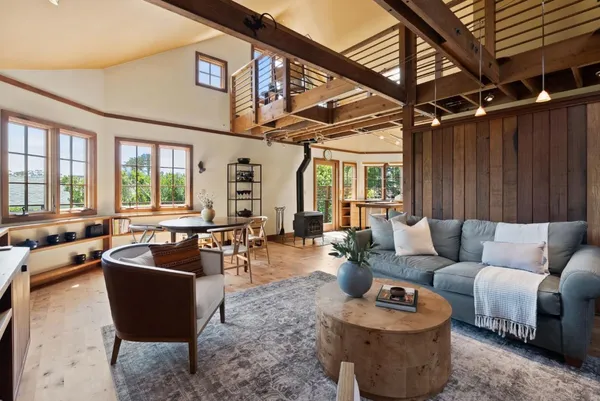 $1,549,000 | 401 Avenue Del Oro, El Granada, CA 94019