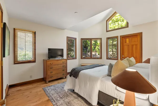 $1,549,000 | 401 Avenue Del Oro, El Granada, CA 94019