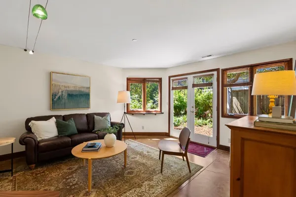 $1,549,000 | 401 Avenue Del Oro, El Granada, CA 94019