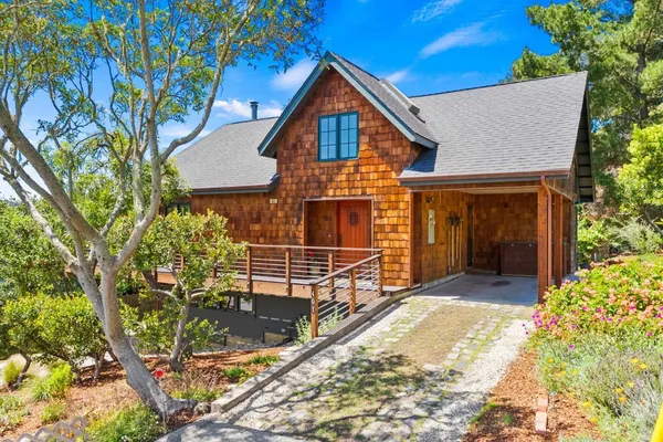 $1,549,000 | 401 Avenue Del Oro, El Granada, CA 94019