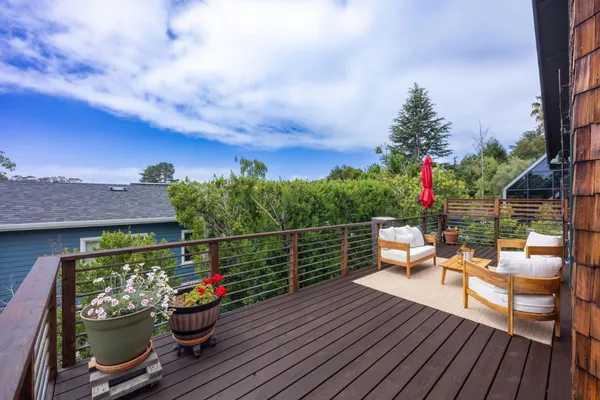 $1,549,000 | 401 Avenue Del Oro, El Granada, CA 94019