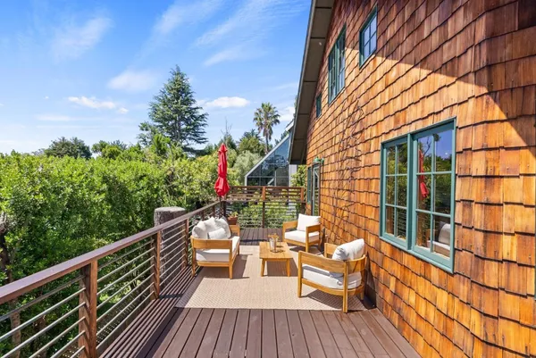 $1,549,000 | 401 Avenue Del Oro, El Granada, CA 94019