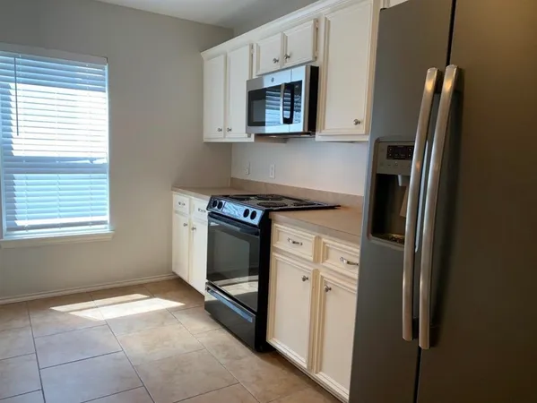 $2,150 | 1706 Redwing Haven Drive, Houston, TX 77009